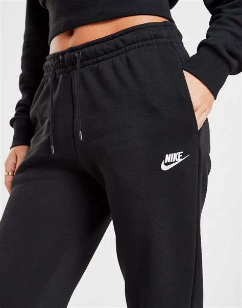 Nike Jogginghosen für Damen im SALE .